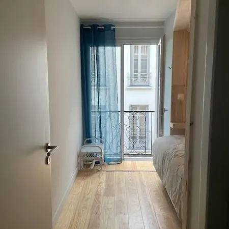 Un De Luchon, Avec Vue Sur Les Pyrénées * Bagnères-de-Luchon