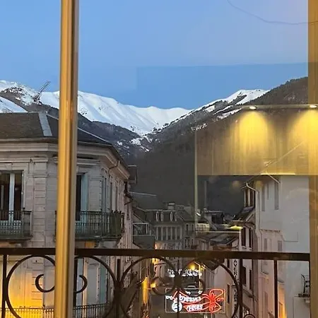 Un De Luchon, Avec Vue Sur Les Pyrenees Apartment