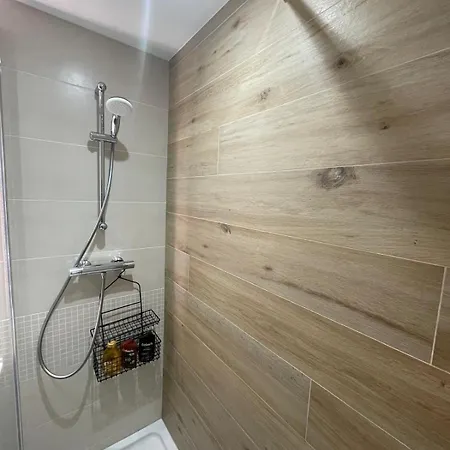 Apartamento Un De Luchon, Avec Vue Sur Les Pyrénées Bagnères-de-Luchon