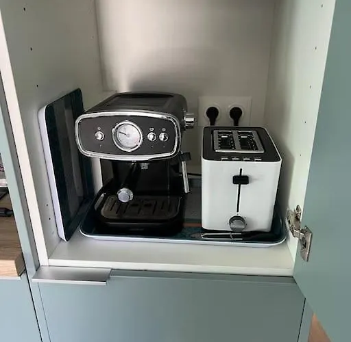 Un De Luchon, Avec Vue Sur Les Pyrenees * Bagnères-de-Luchon